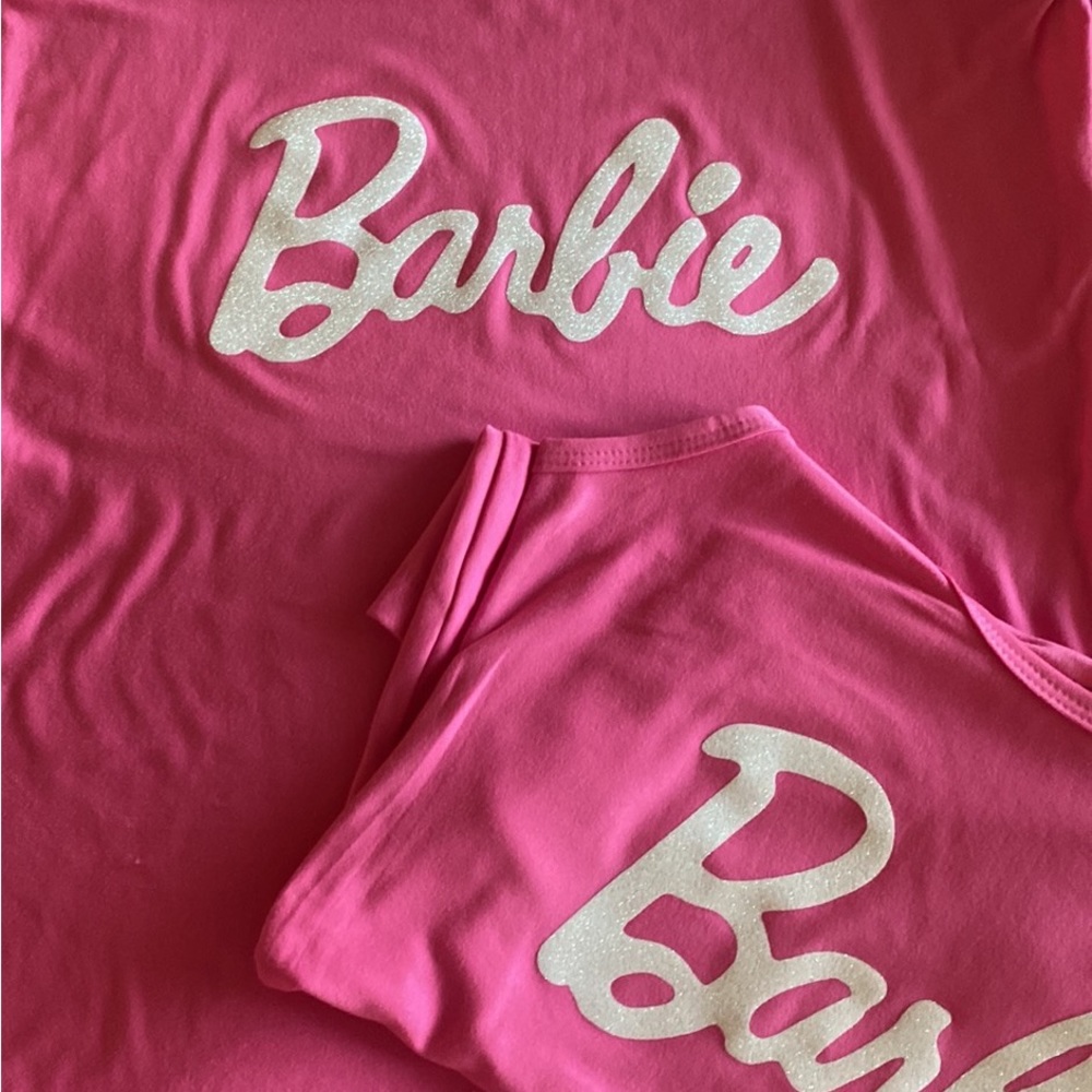 Barbie tank top pink.